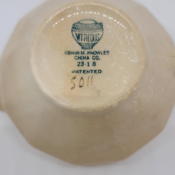 Antique Vitreous Creamer - Picture 7 of 7